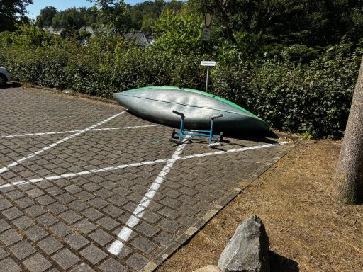 Bootsablage Runkel auf der markierten Fläche am Ablageschild